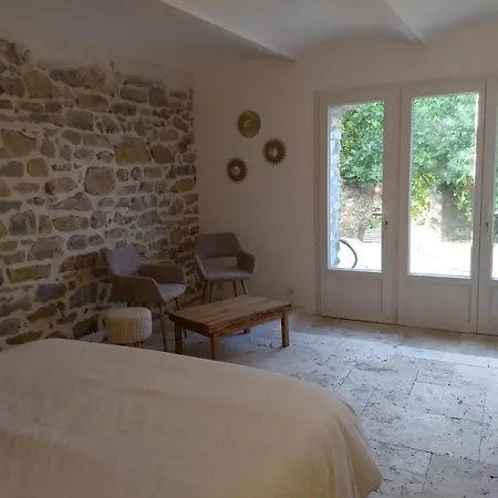 Les Agaves Piscine Panoramique Vue Exceptionnelle Bed & Breakfast