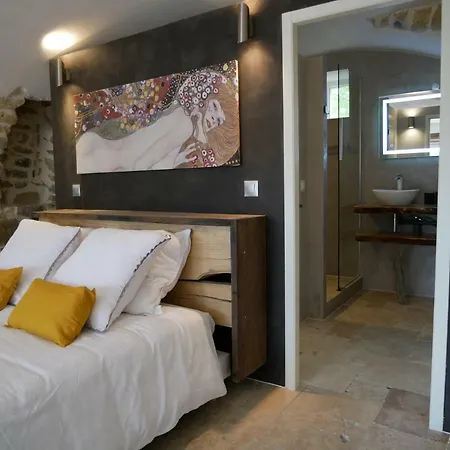 Les Agaves Piscine Panoramique Vue Exceptionnelle Bed & Breakfast